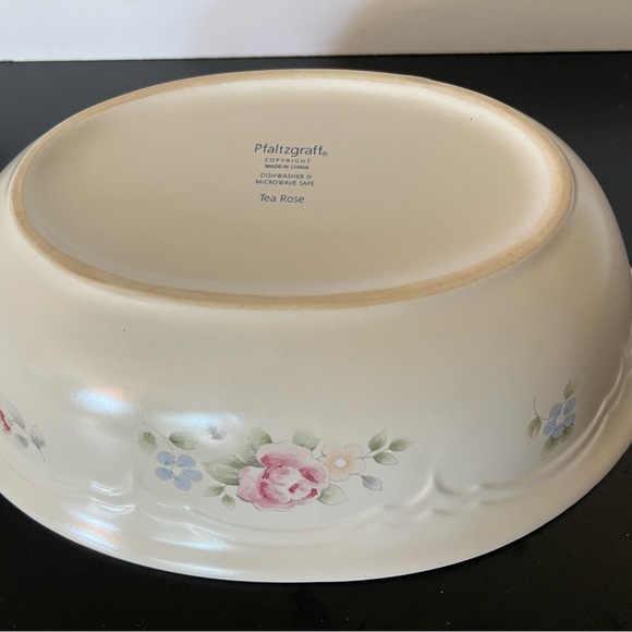 Pfaltzgraff Cream Floral Ceramic Bowl - Picture 2 of 4